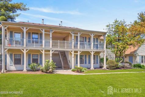 318 Wycoff Way W East Brunswick NJ 08816
