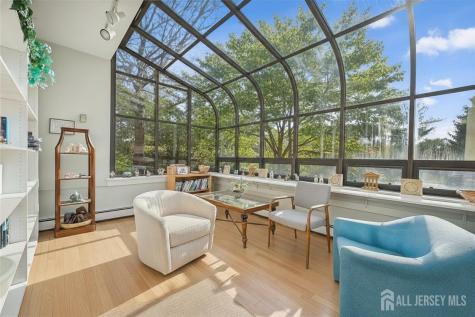 318 Wycoff Way W East Brunswick NJ 08816