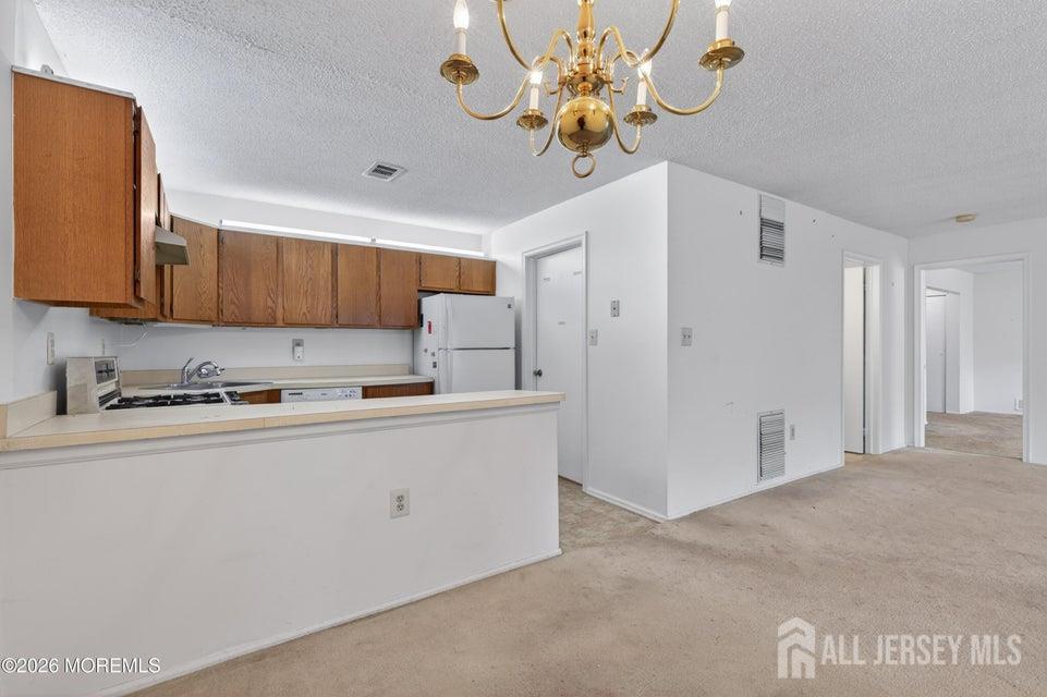 318 Wycoff Way W East Brunswick NJ 08816