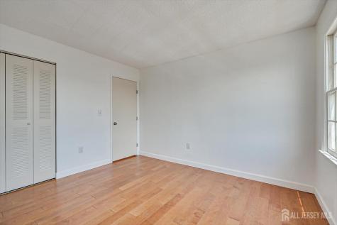734 Edpas Road New Brunswick NJ 08901