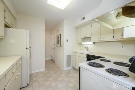 28 Countryside Drive Bernards NJ 07920
