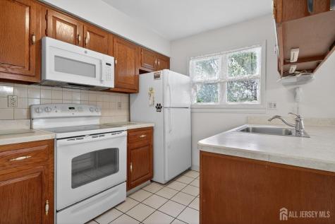 484 Fairton Drive Monroe NJ 08831