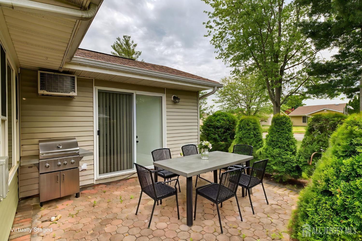 484 Fairton Drive Monroe NJ 08831