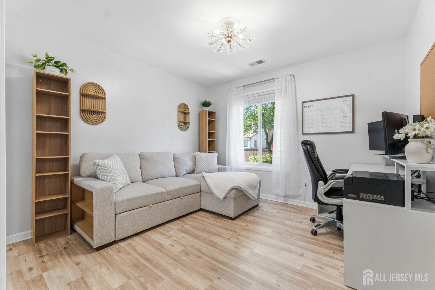 5 Avon Drive East Windsor NJ 08520
