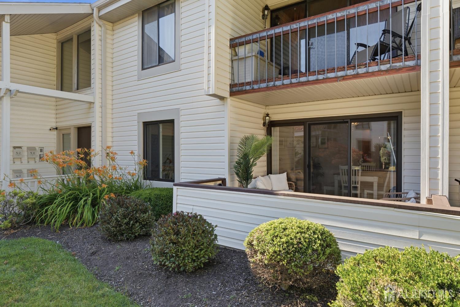 5 Avon Drive East Windsor NJ 08520