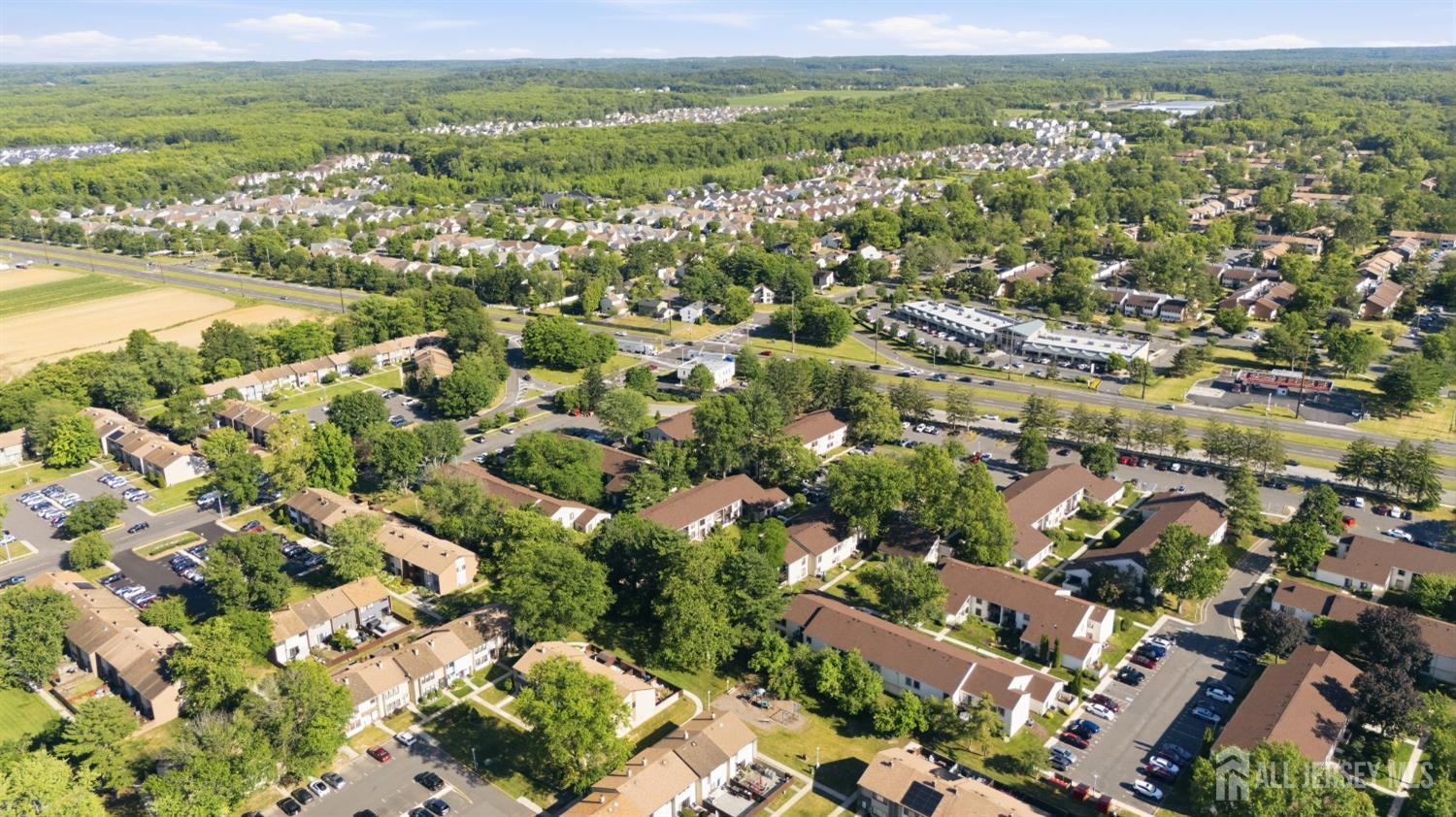 5 Avon Drive East Windsor NJ 08520
