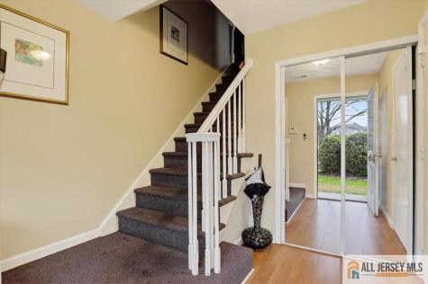 5 Wingate Court Monroe NJ 08831