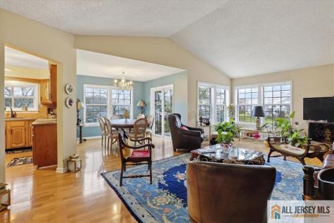 5 Wingate Court Monroe NJ 08831