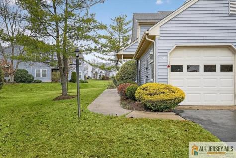 5 Wingate Court Monroe NJ 08831