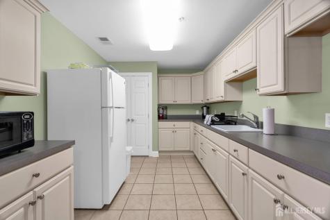 49 Liddle Avenue Edison NJ 08837
