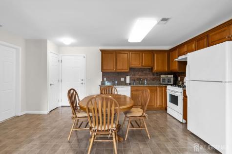 49 Liddle Avenue Edison NJ 08837