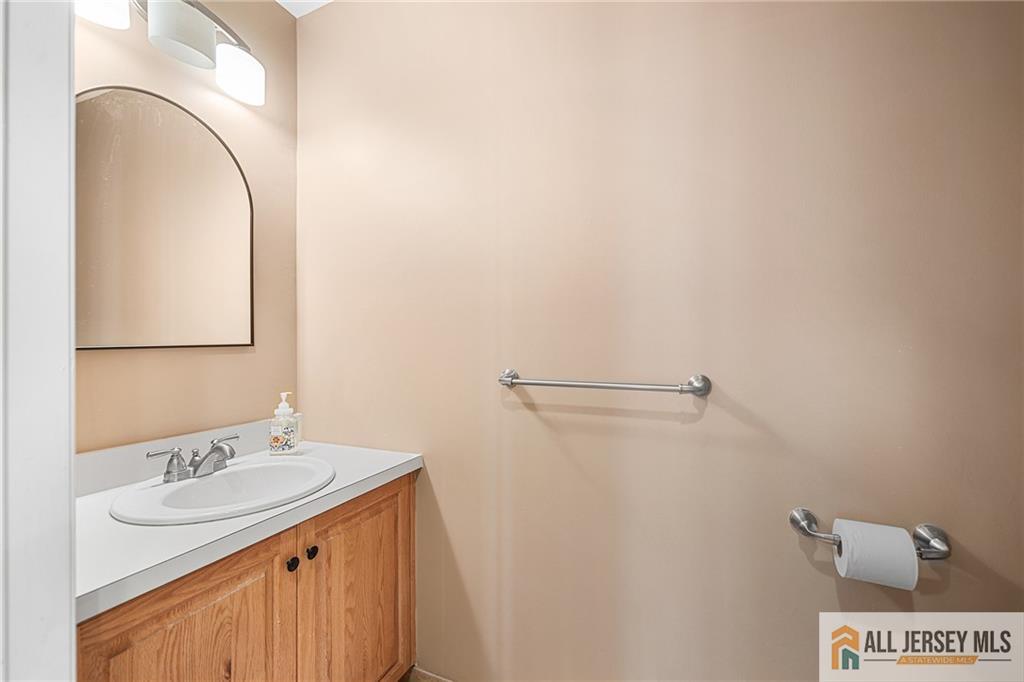 364 Bowler Court Piscataway NJ 08854