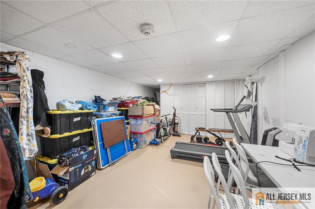 364 Bowler Court Piscataway NJ 08854