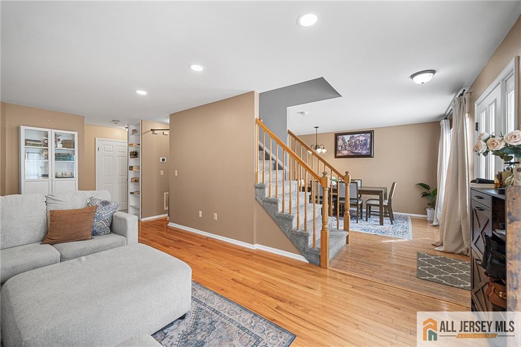 364 Bowler Court Piscataway NJ 08854