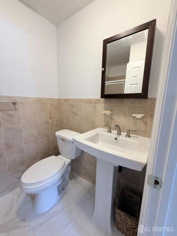 513 Edison Glen Terrace Edison NJ 08837