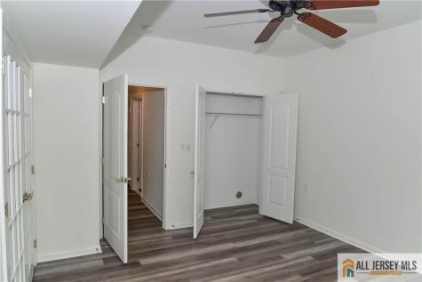 2103 Neville Court Franklin NJ 08873