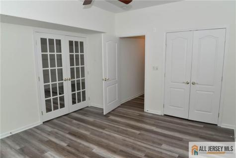 2103 Neville Court Franklin NJ 08873