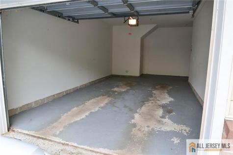 2103 Neville Court Franklin NJ 08873