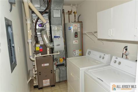 2103 Neville Court Franklin NJ 08873