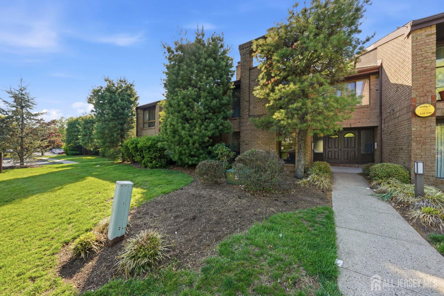 336 Willowbrook Drive North Brunswick NJ 08902
