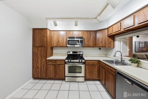 336 Willowbrook Drive North Brunswick NJ 08902
