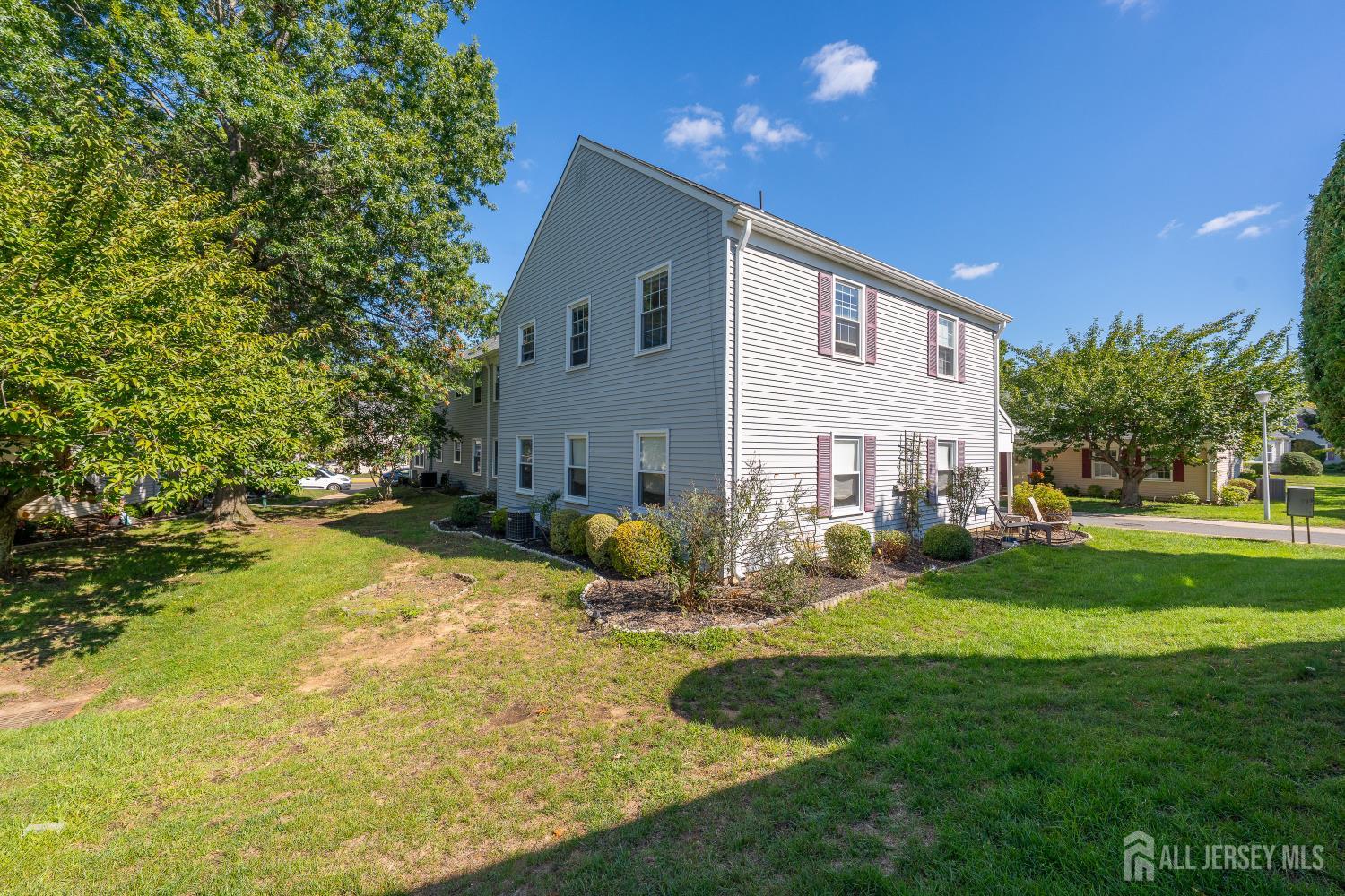 406 Oxford Lane Monroe NJ 08831
