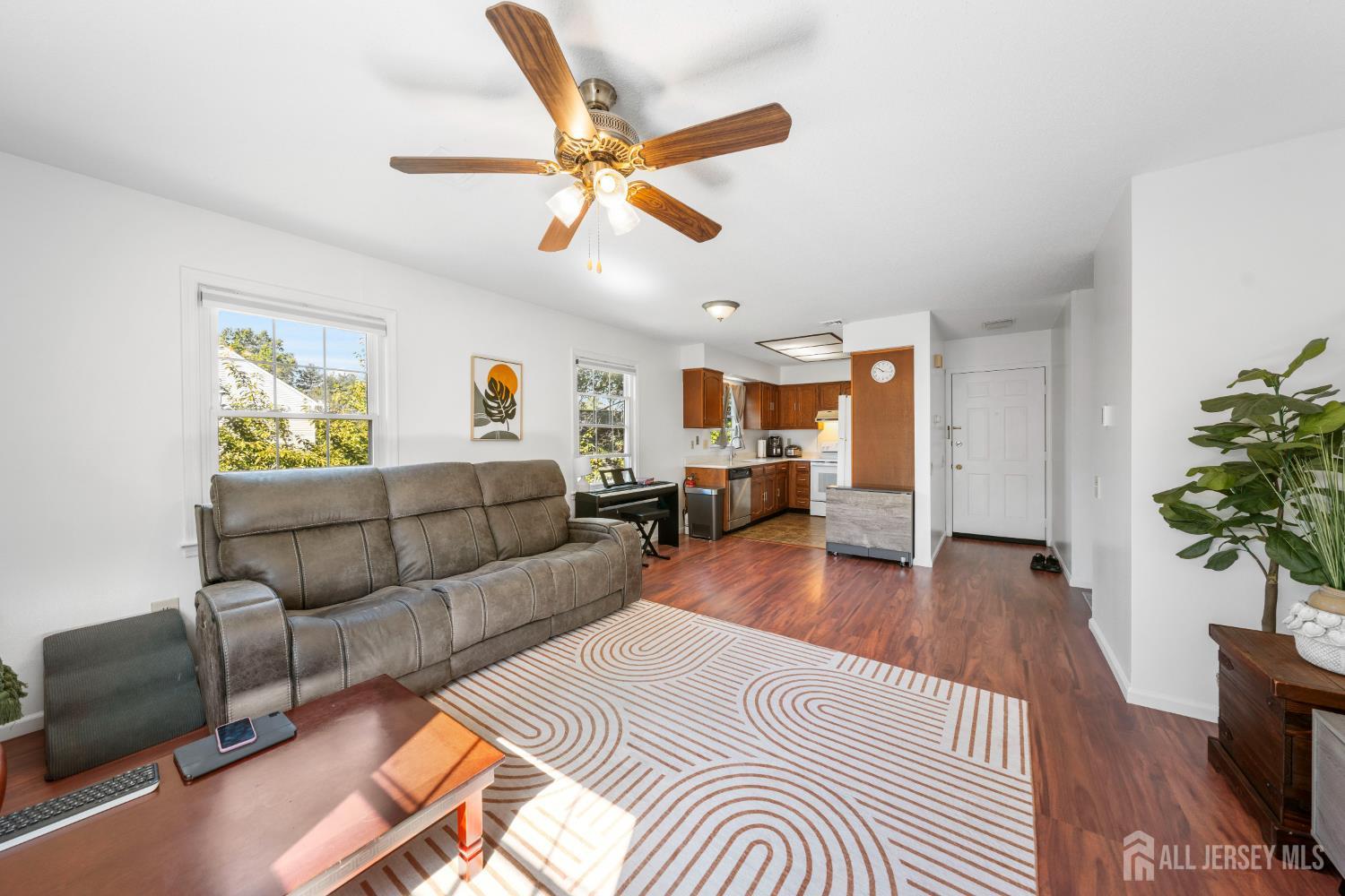 406 Oxford Lane Monroe NJ 08831