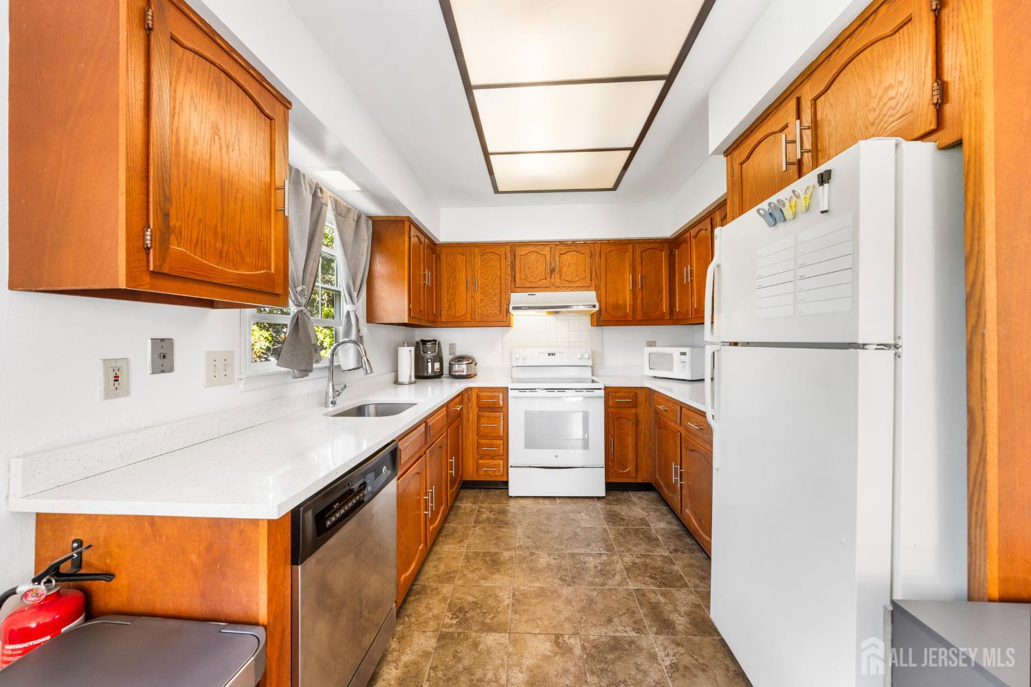 406 Oxford Lane Monroe NJ 08831