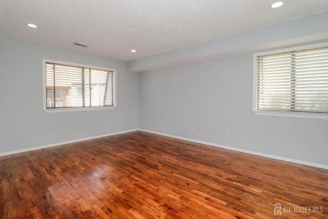312 Edison Glen Terrace Edison NJ 08837