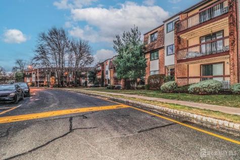 312 Edison Glen Terrace Edison NJ 08837