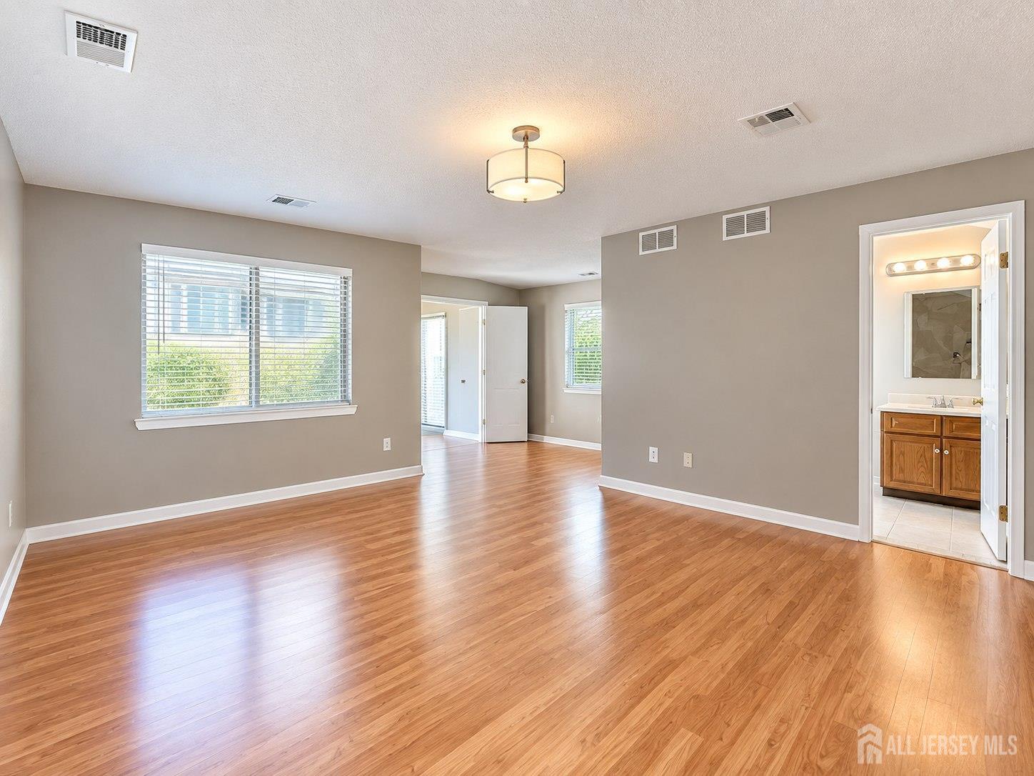 251 Sayre Drive Plainsboro NJ 08540