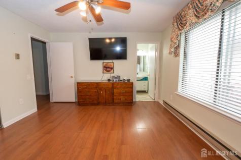 264-B Crosse Drive Monroe NJ 08831