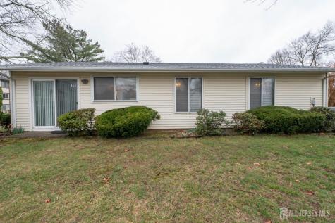 264-B Crosse Drive Monroe NJ 08831