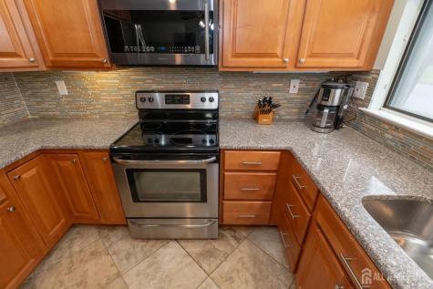264-B Crosse Drive Monroe NJ 08831