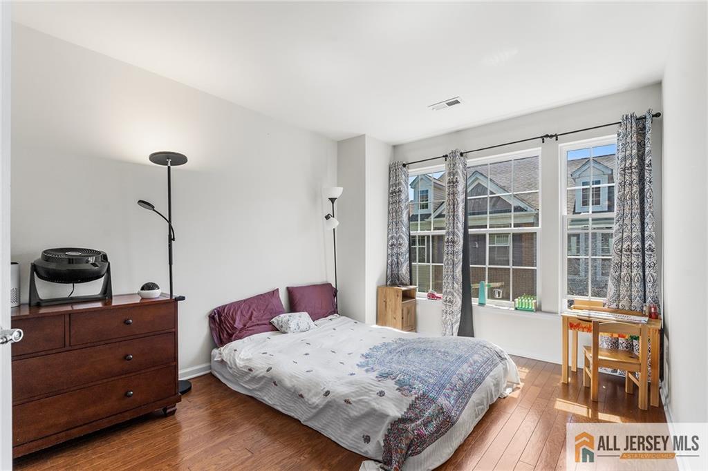 2105 Ethan Lane Highland Park NJ 08904