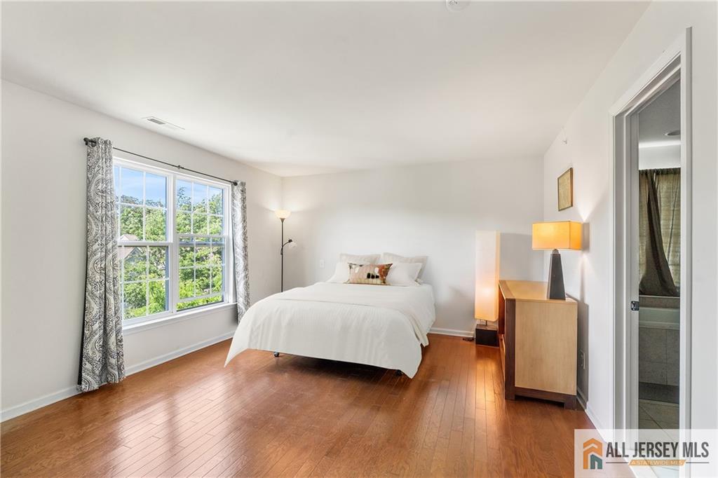 2105 Ethan Lane Highland Park NJ 08904