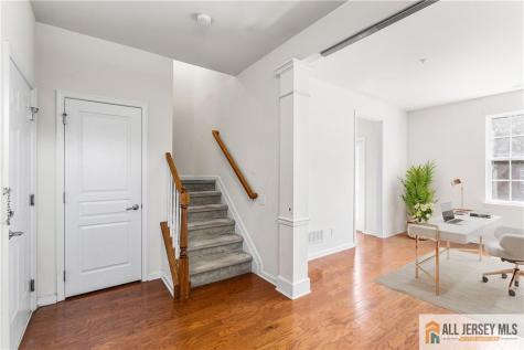 2105 Ethan Lane Highland Park NJ 08904