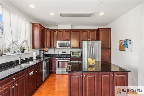 2105 Ethan Lane Highland Park NJ 08904