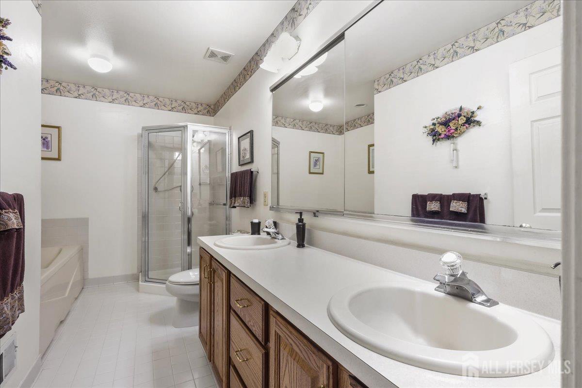 190 Tanager Drive Monroe NJ 08831