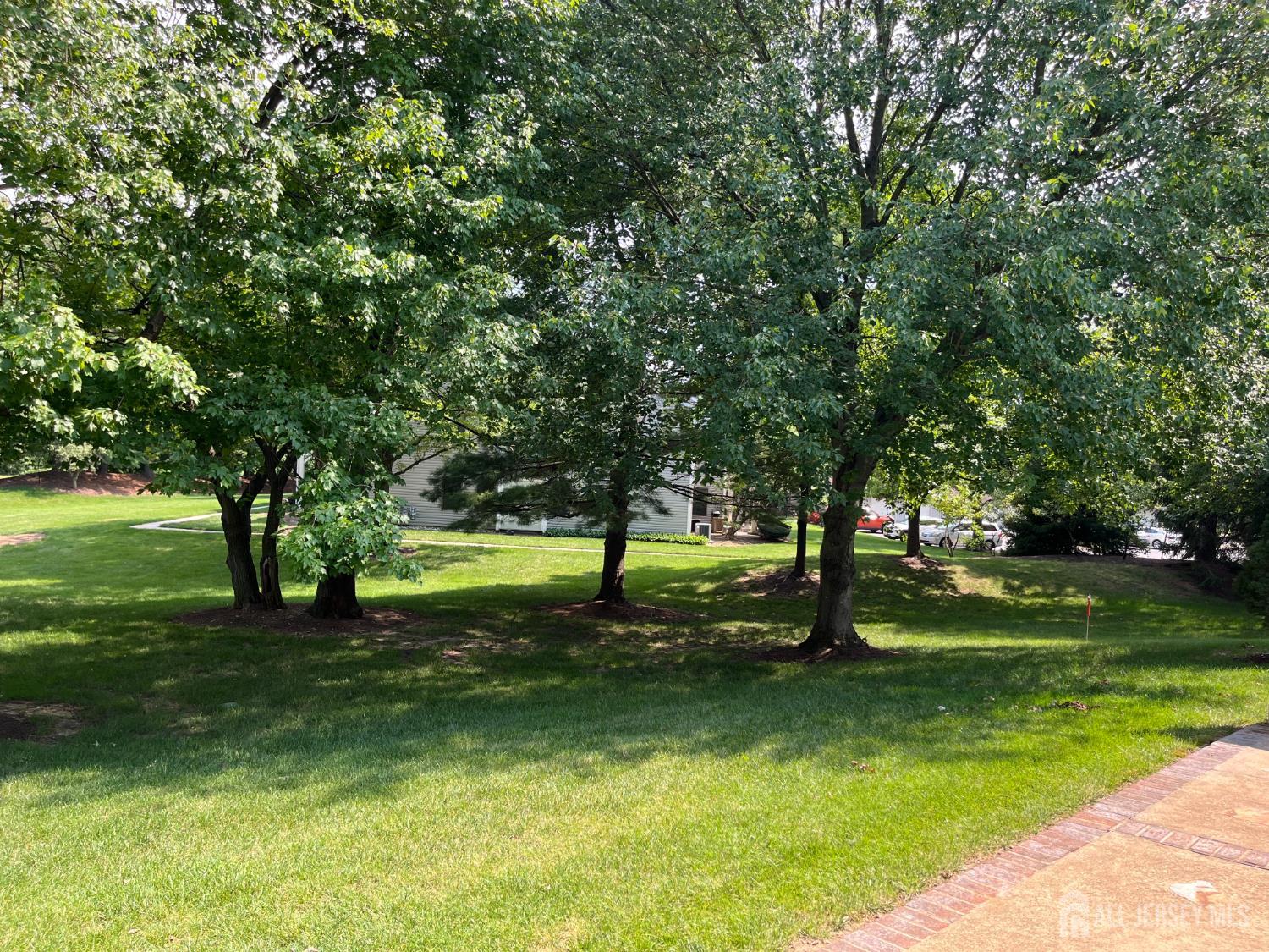 142 Wycoff Way W East Brunswick NJ 08816