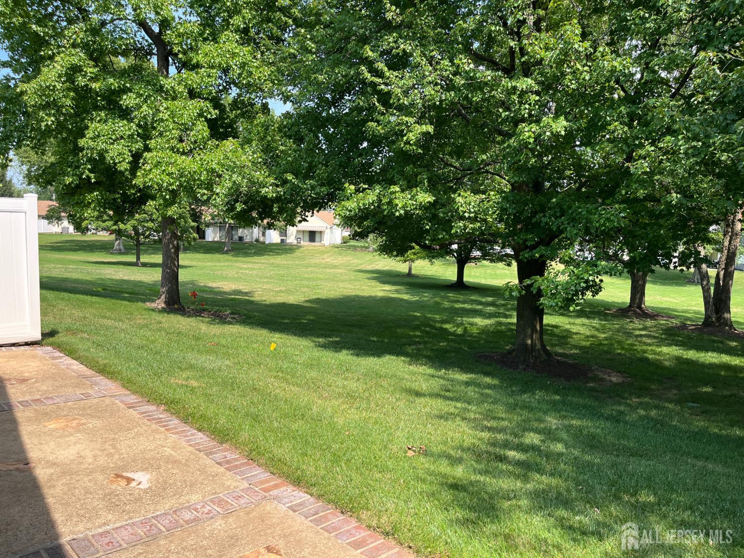 142 Wycoff Way W East Brunswick NJ 08816