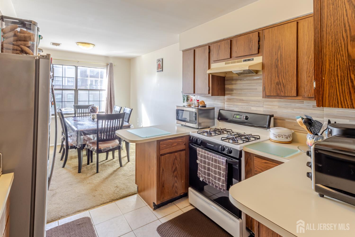 606 Green Hollow Drive Iselin NJ 08830