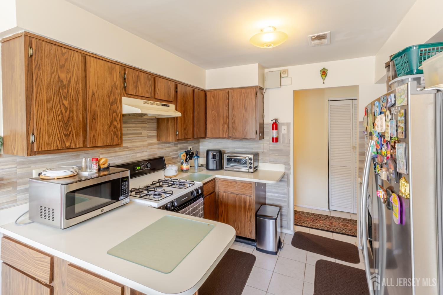 606 Green Hollow Drive Iselin NJ 08830