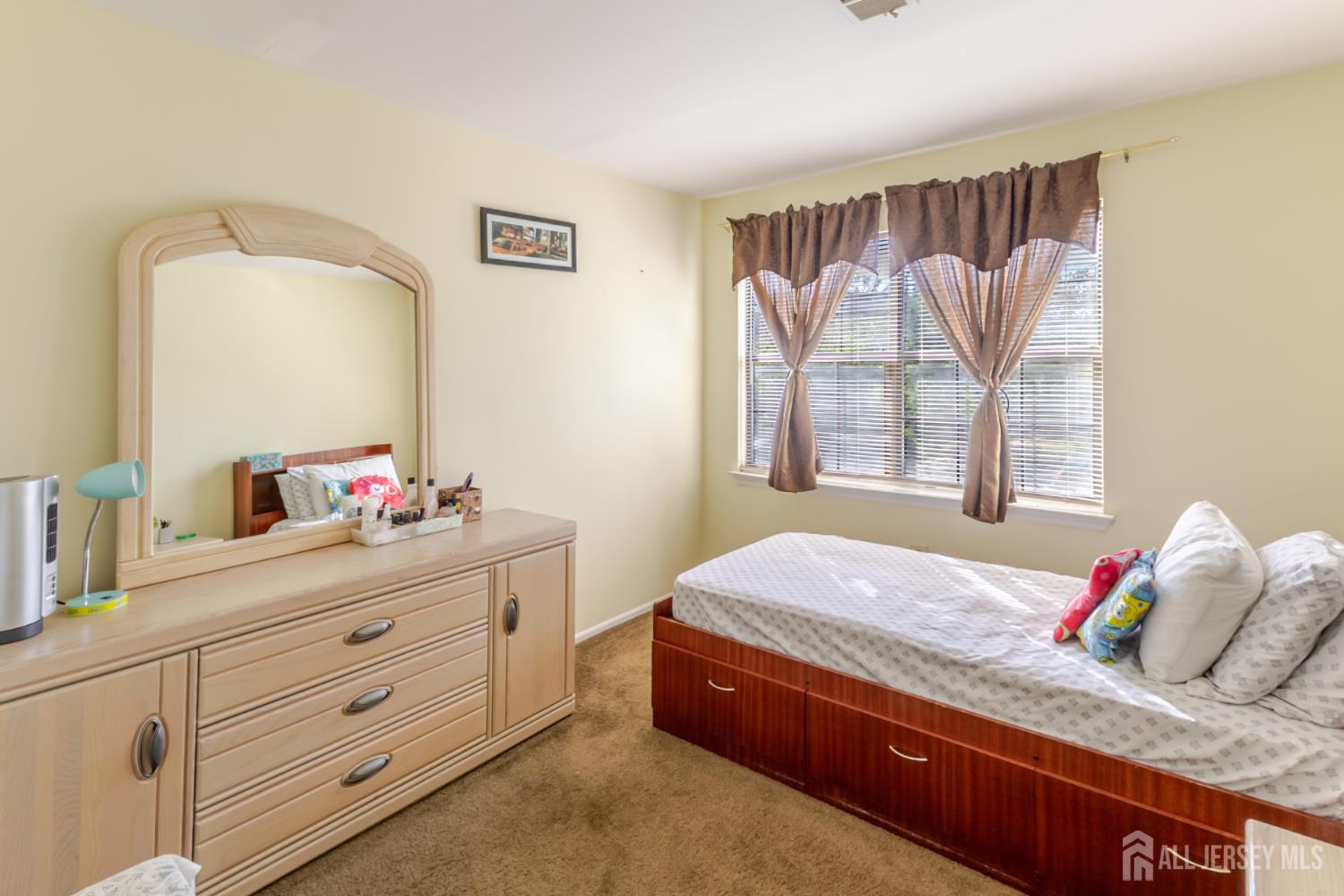 606 Green Hollow Drive Iselin NJ 08830