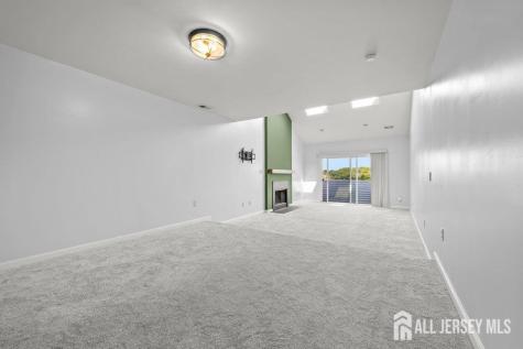 806 Jesse Way Piscataway NJ 08854