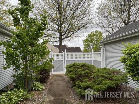 48 Winthrop Road Monroe NJ 08831