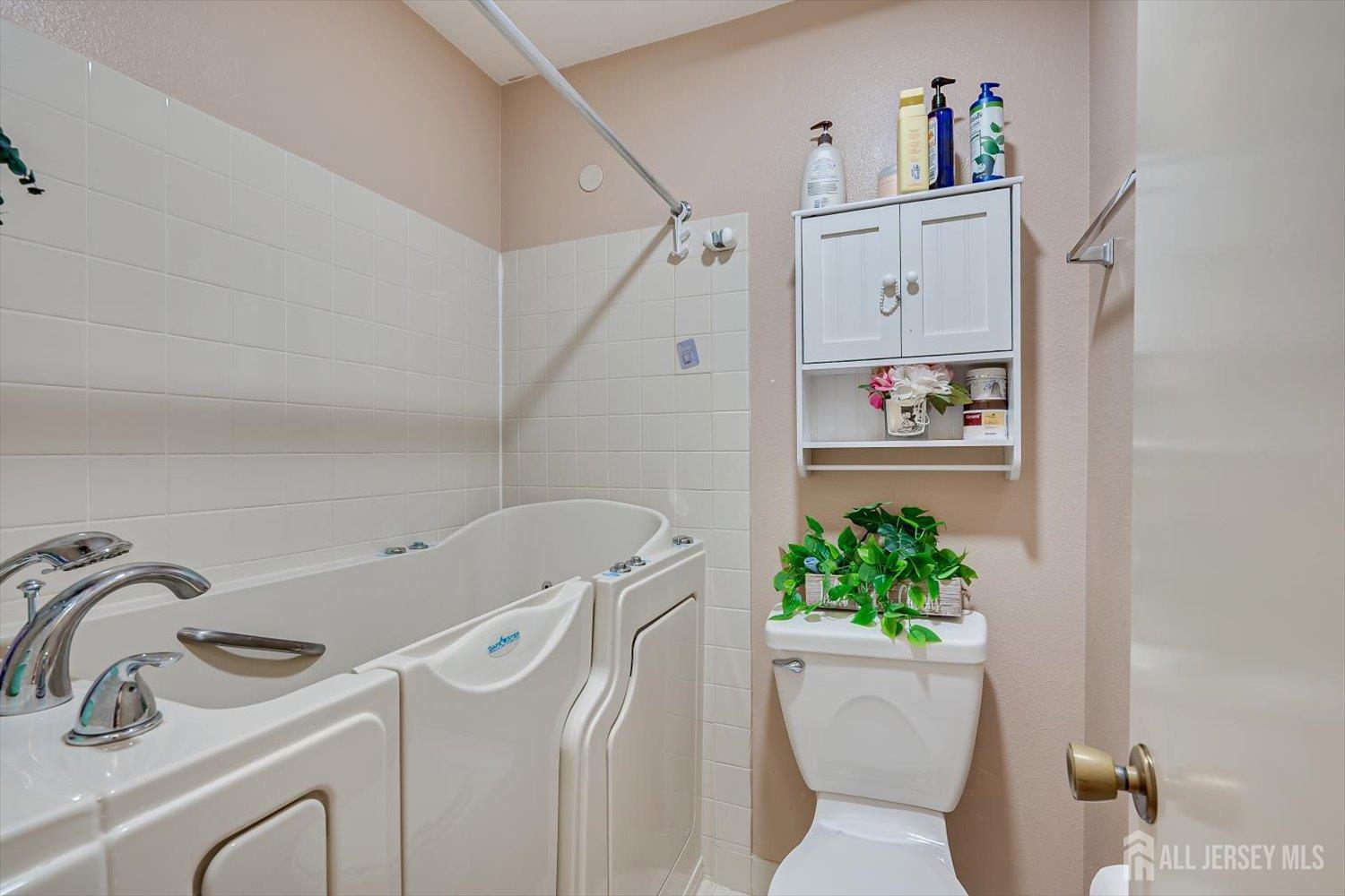 813-A Deal Road Monroe NJ 08831