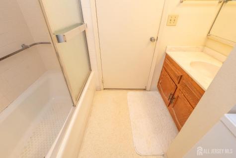 487 Somerset Lane Monroe NJ 08831