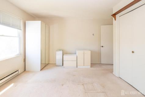 487 Somerset Lane Monroe NJ 08831