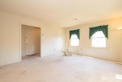 487 Somerset Lane Monroe NJ 08831